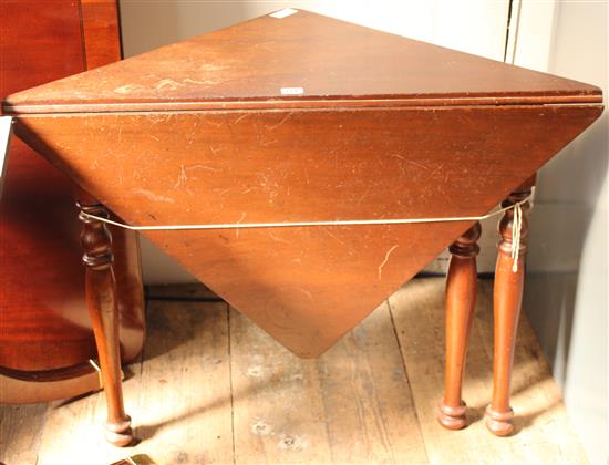 Georgian corner table